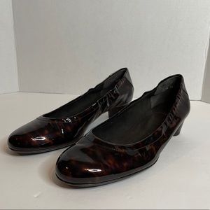 STUART WEITZMAN Brown/Bronze Tortoise Patent